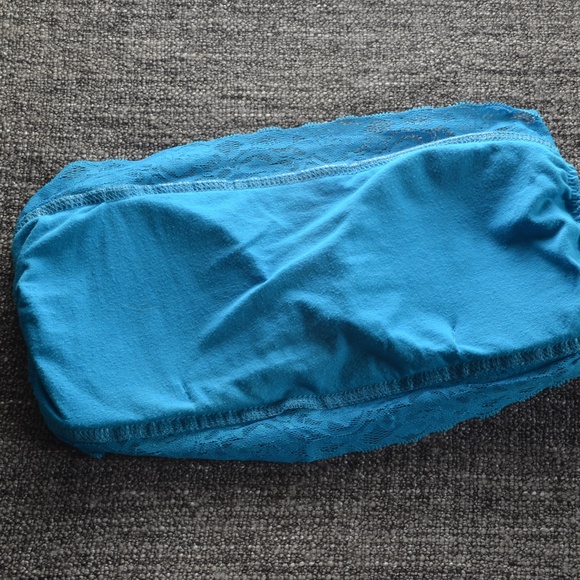 l.e.i Blue Floral Lace Bandeau - Picture 5 of 5